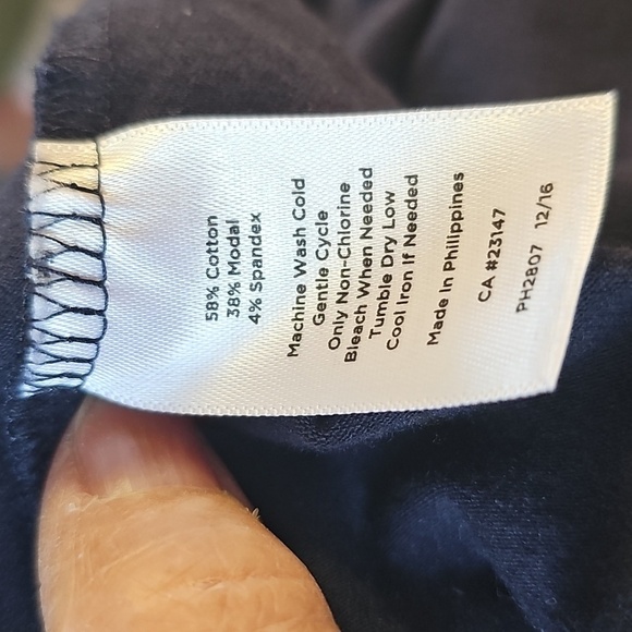 Elegant Navy Blue Sleeveless Maxi Dress. - Picture 8 of 8